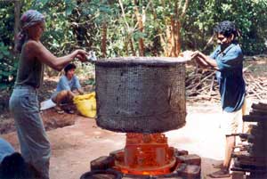 Lifting of the kilntop... 