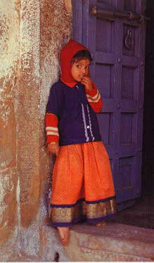 'The little girl and the door', Kanchipuram, Tamil Nadu