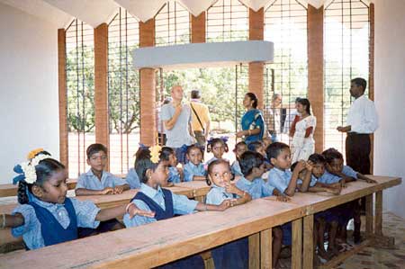 The first kiddies, happy to have an official school closeby..