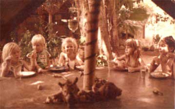Sukrit, Aurosylle, Dayini ( or is it Ritam ...?) , Asha and Jina around the famous round table in Fertile, '79