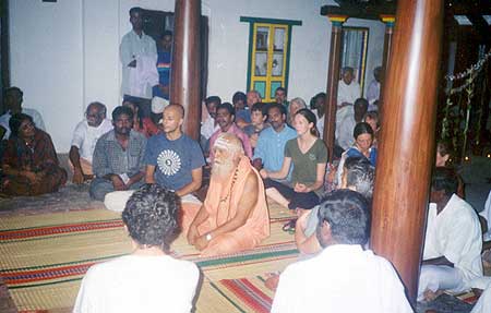 Shared meditation during the inauguration of the new centre 