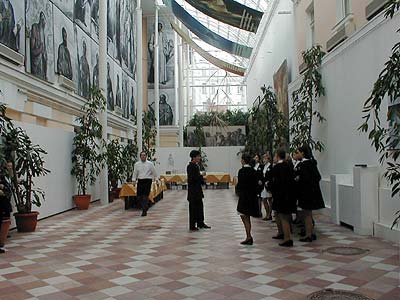 After the ceremony, a small choir of Russian children celebrated the occasion in the hall of the prestigeous Russian Academy of Arts in Moscow