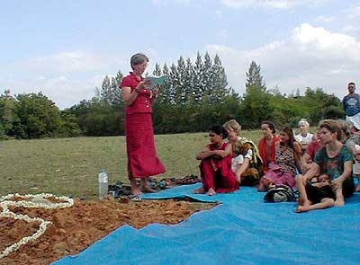Friederike Werner reading from Sri Aurobindo's 'Human Cycle' a passage on the German nation